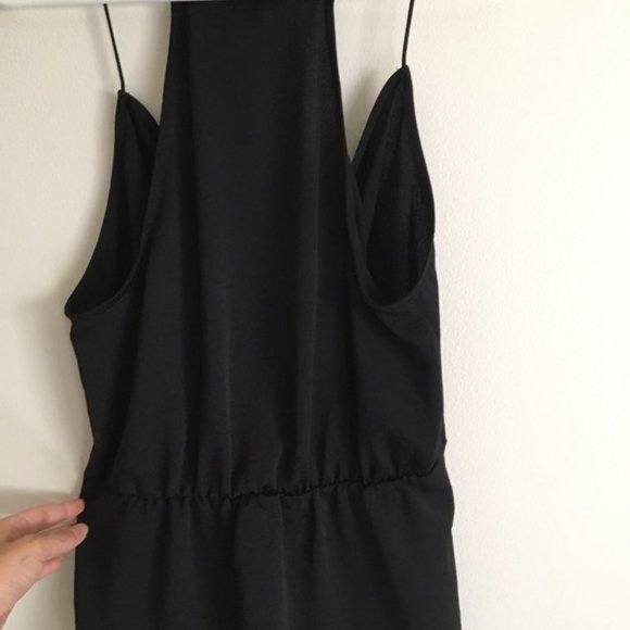 EXPRESS Black Front Knot Halter Top - Size Medium - Picture 4 of 8